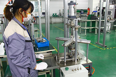 自動(dòng)入磁石機(jī)